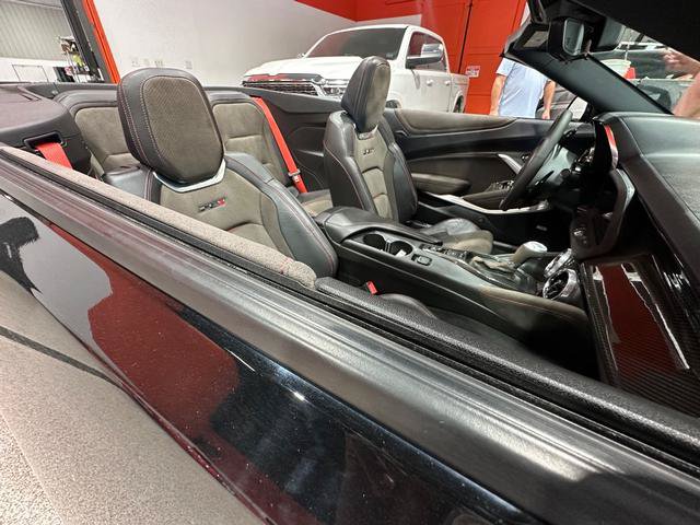 Used 2022 Chevrolet Camaro ZL1 RWD image 28