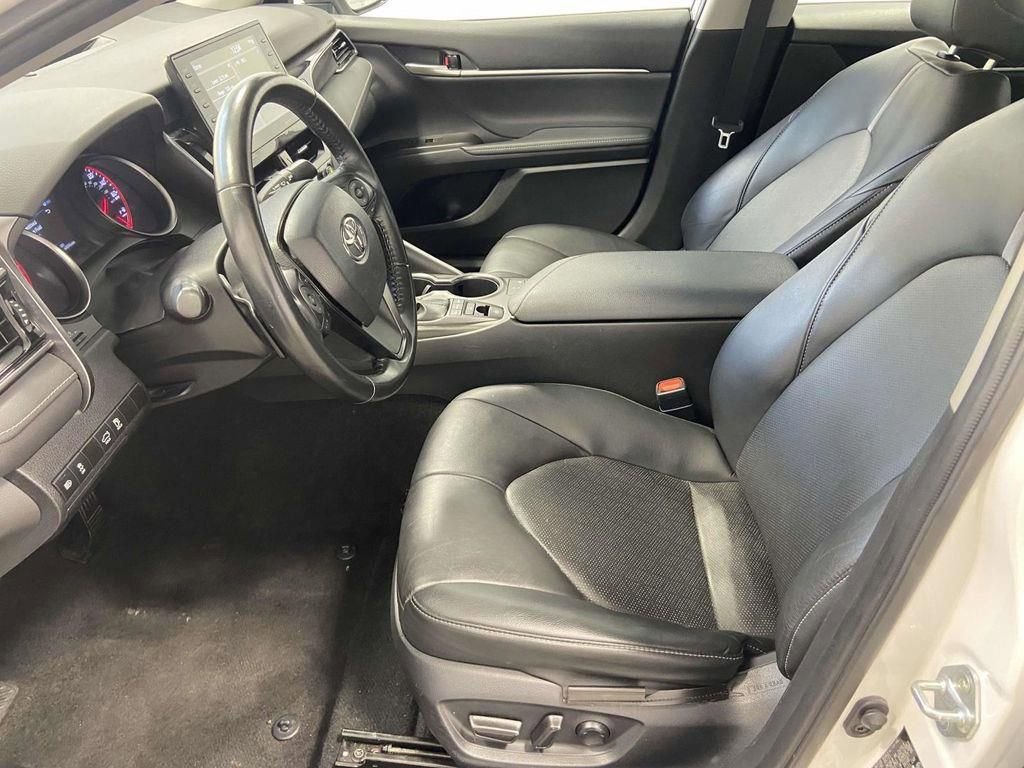 Used 2023 Toyota Camry XSE image 11