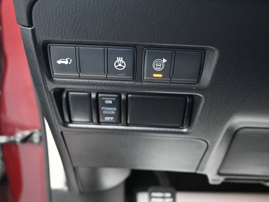 Used 2021 Nissan Armada Platinum w/ Captain's Chairs Package image 27