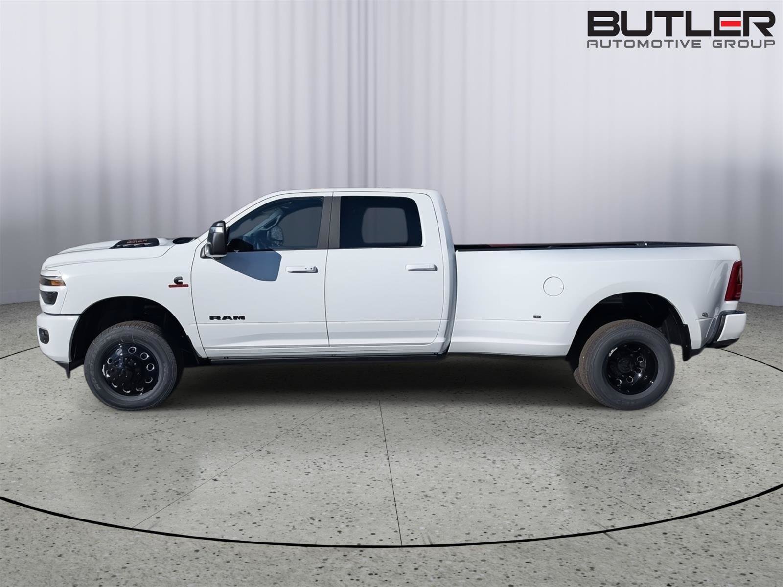 New 2026 RAM 3500 Laramie AWD/4WD video 3