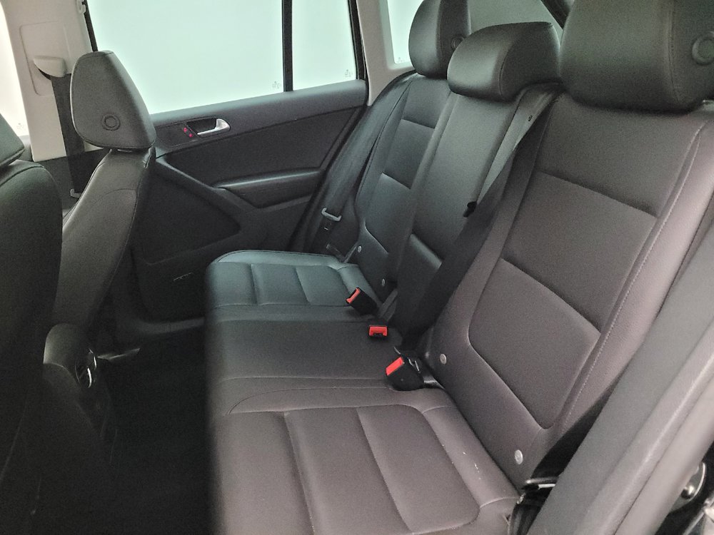 Used 2014 Volkswagen Tiguan SEL FWD image 18