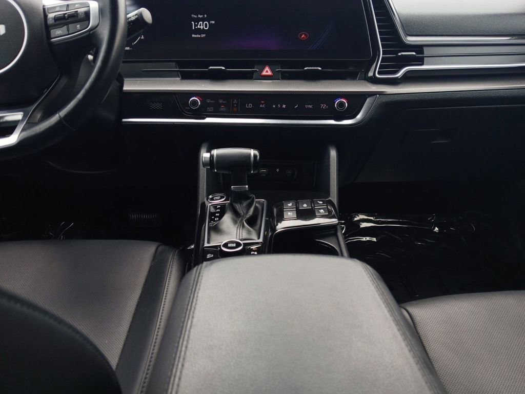 Used 2024 Kia Sportage SX image 11