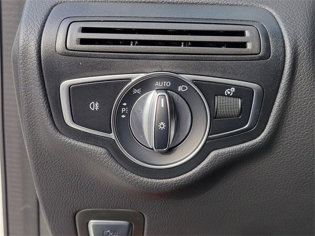 Certified 2022 Mercedes-Benz GLC 300 4MATIC image 29