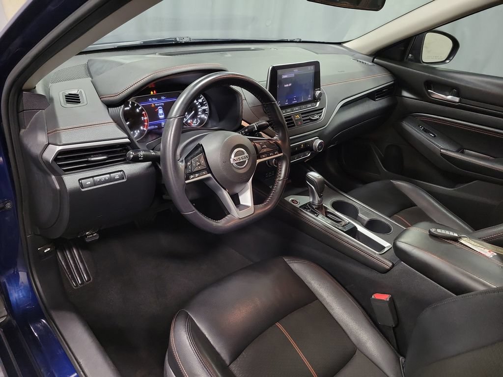 Used 2020 Nissan Altima 2.5 SR w/ Premium Package FWD image 17