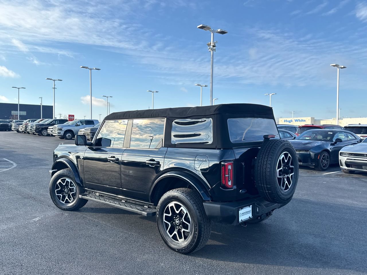 Used 2023 Ford Bronco Outer Banks image 5