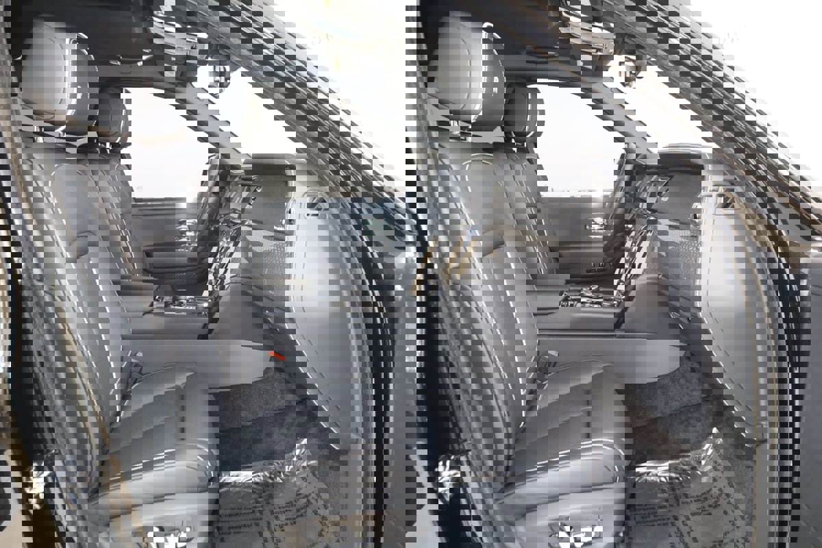 Used 2024 Rolls-Royce Cullinan Black Badge image 14