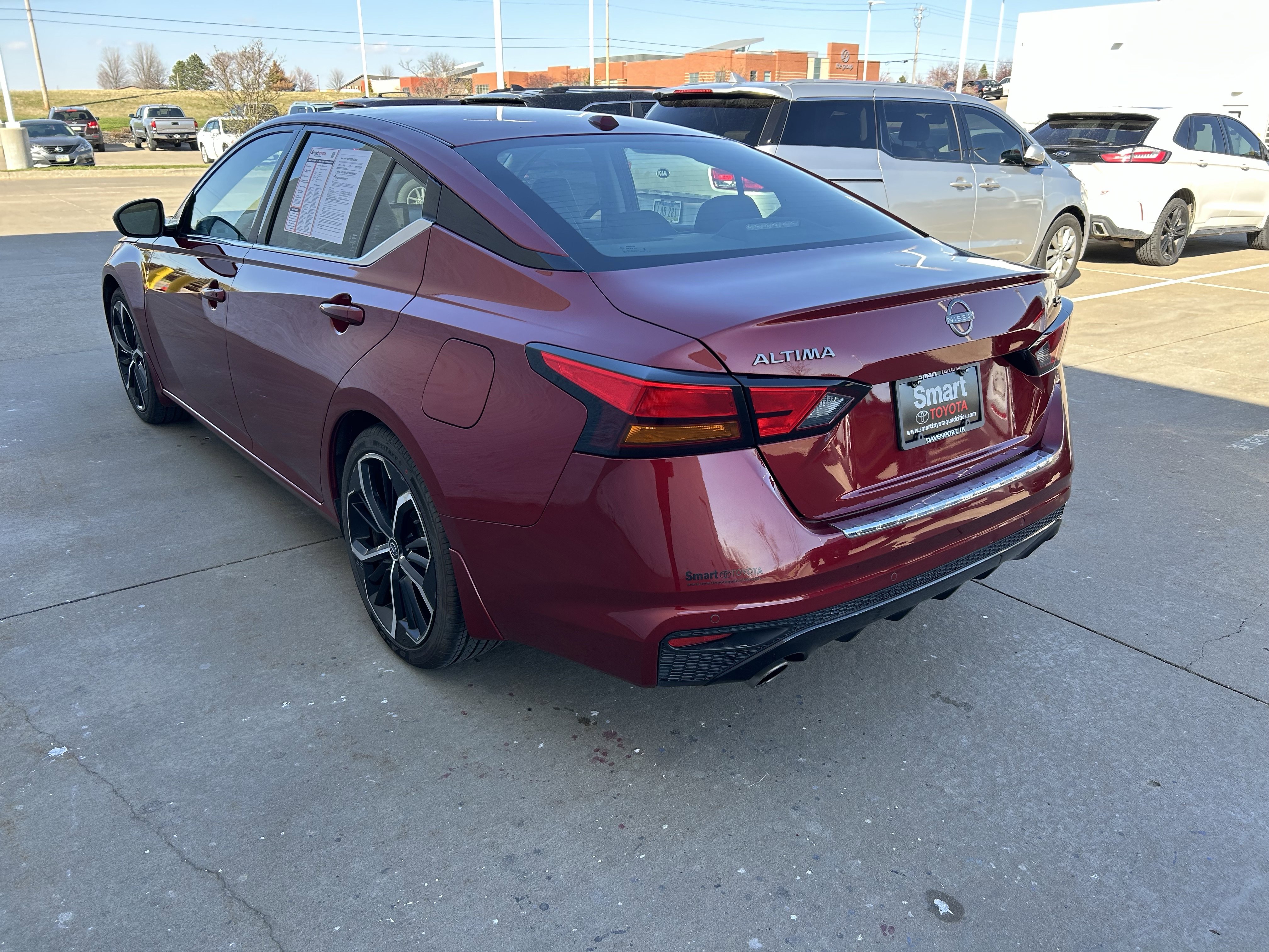Used 2023 Nissan Altima 2.5 SR w/ SR Premium Package image 5