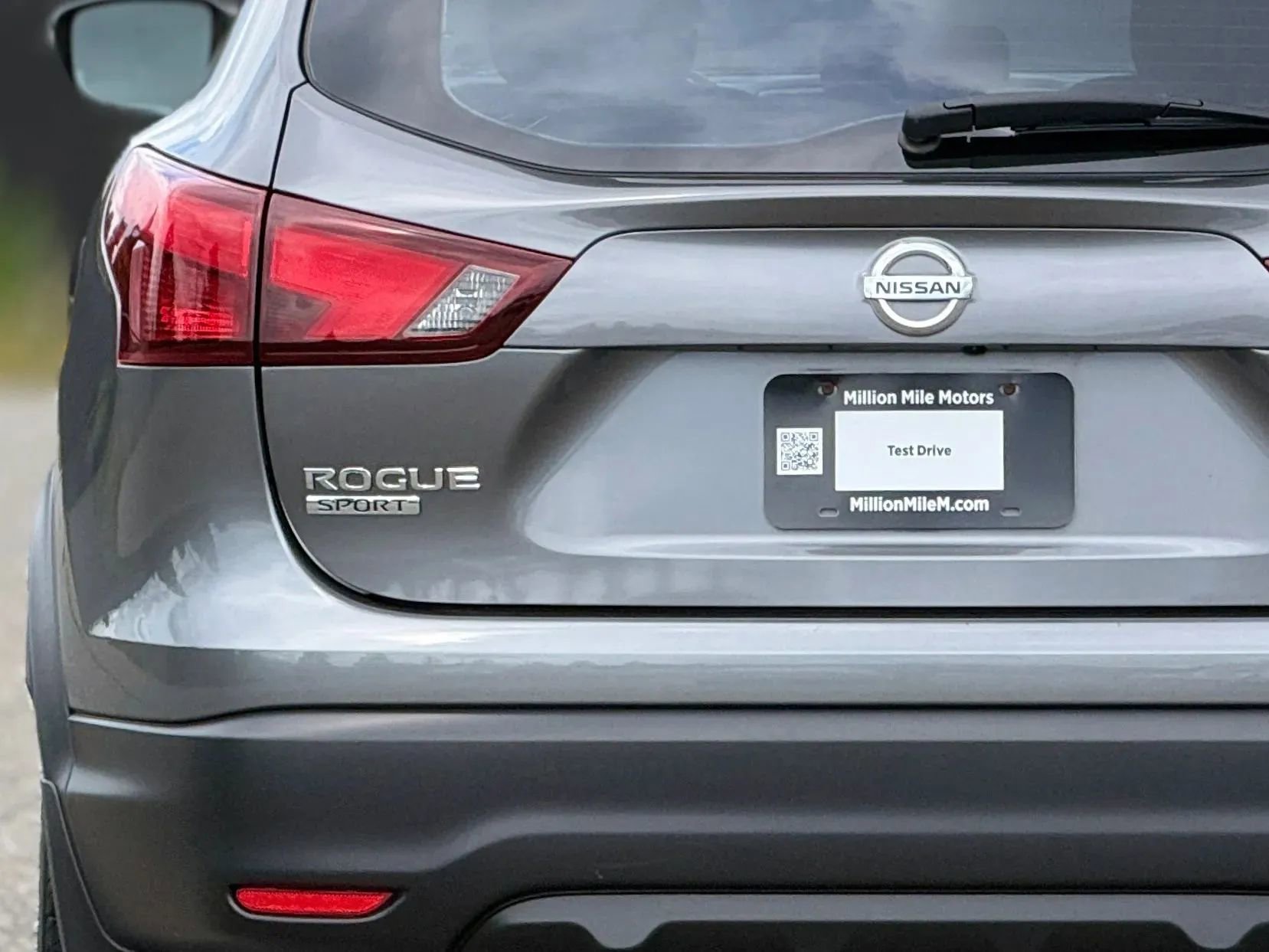 Used 2017 Nissan Rogue Sport SV w/ SV Premium Package AWD/4WD image 13