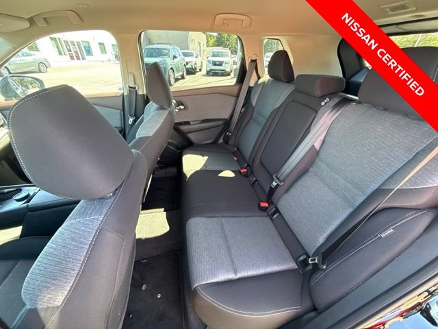 Used 2023 Nissan Rogue SV AWD/4WD image 13