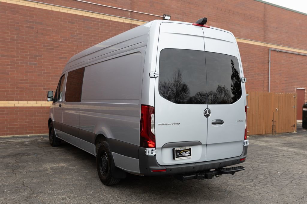 Used 2025 Mercedes-Benz Sprinter 2500 image 29