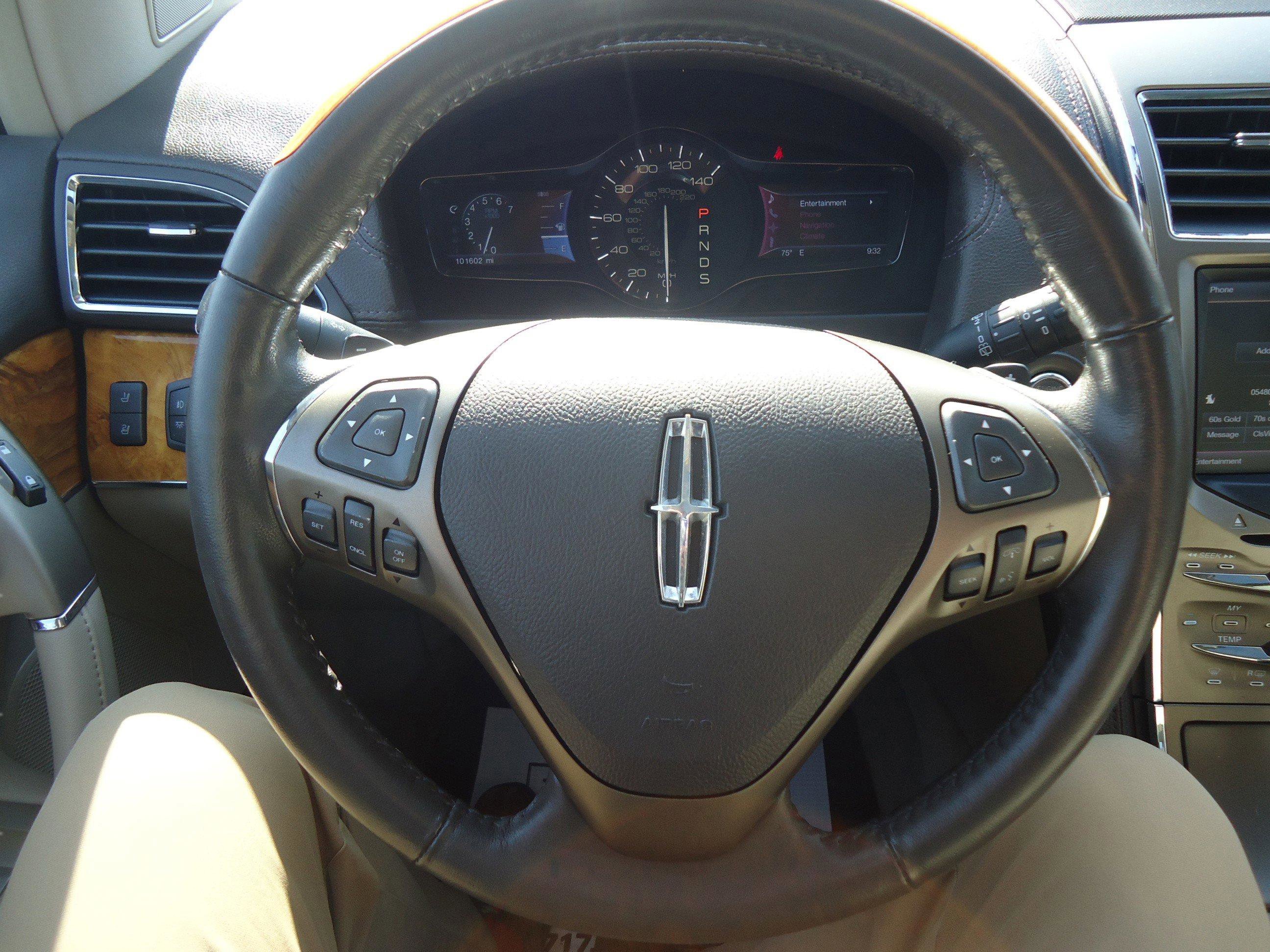 Used 2013 Lincoln MKX AWD image 13