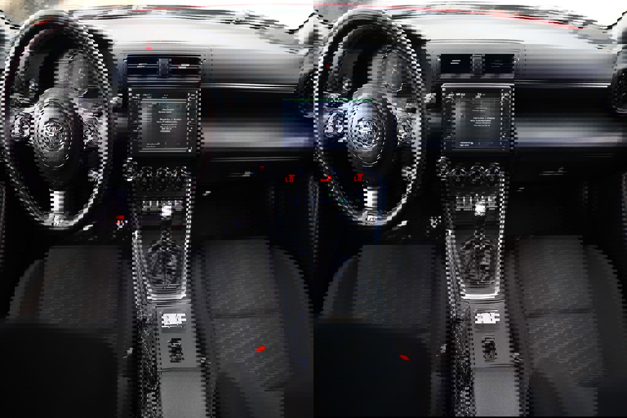 Used 2022 Toyota GR86 image 2