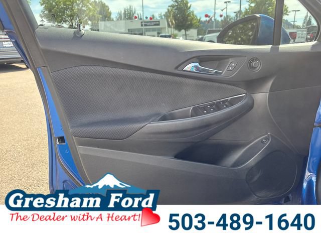 Used 2017 Chevrolet Cruze LT FWD image 11