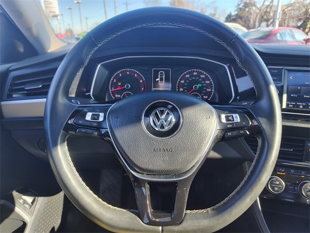 Used 2021 Volkswagen Jetta SE w/ SE Cold Weather Package image 18