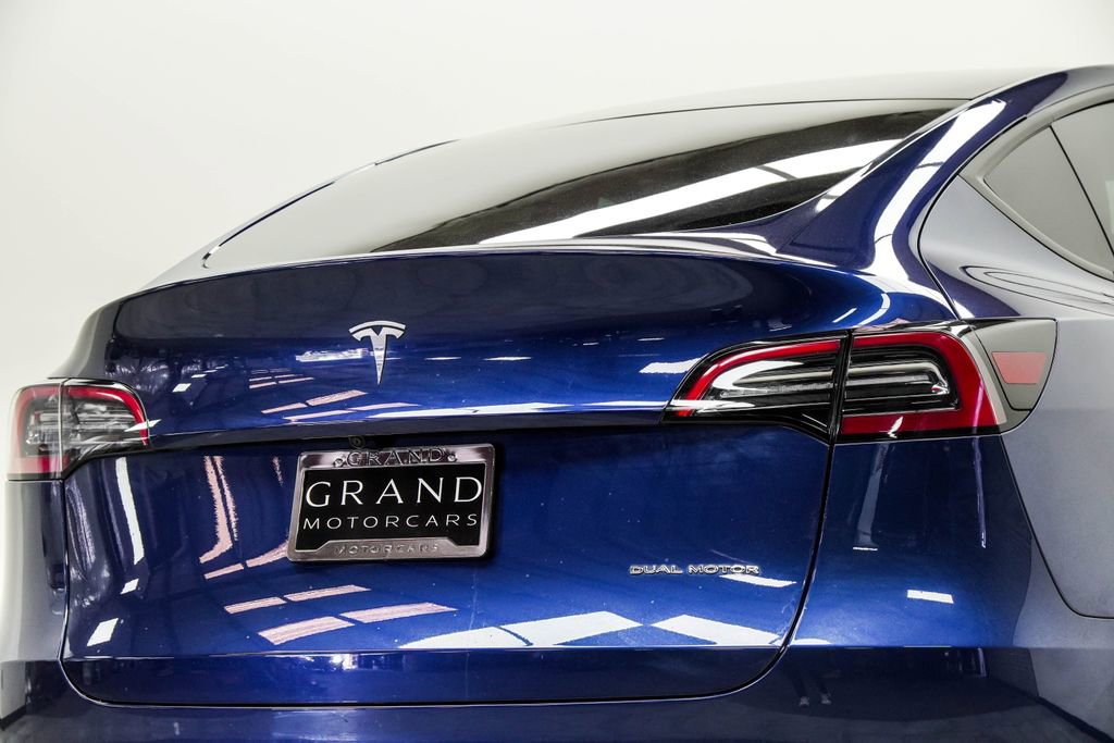 Used 2023 Tesla Model Y Performance AWD/4WD image 13