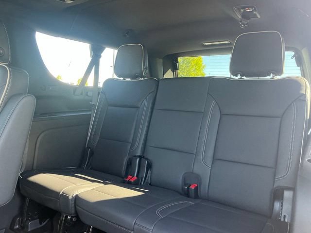 New 2026 Chevrolet Suburban Premier w/ Sun And Tow Package AWD/4WD image 35