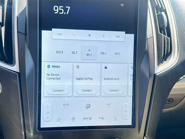 Used 2021 Ford Edge SEL AWD/4WD image 13