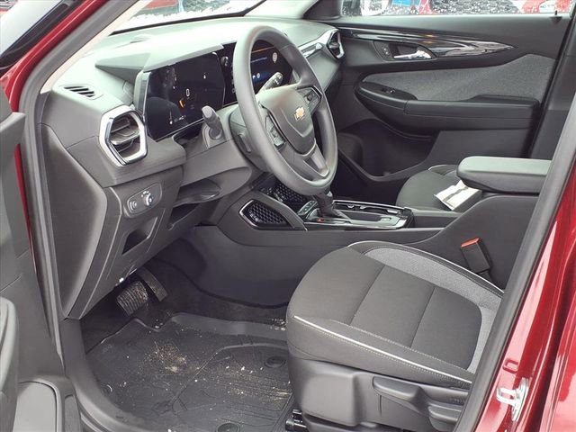 Used 2025 Chevrolet TrailBlazer LS w/ LS Convenience Package image 9