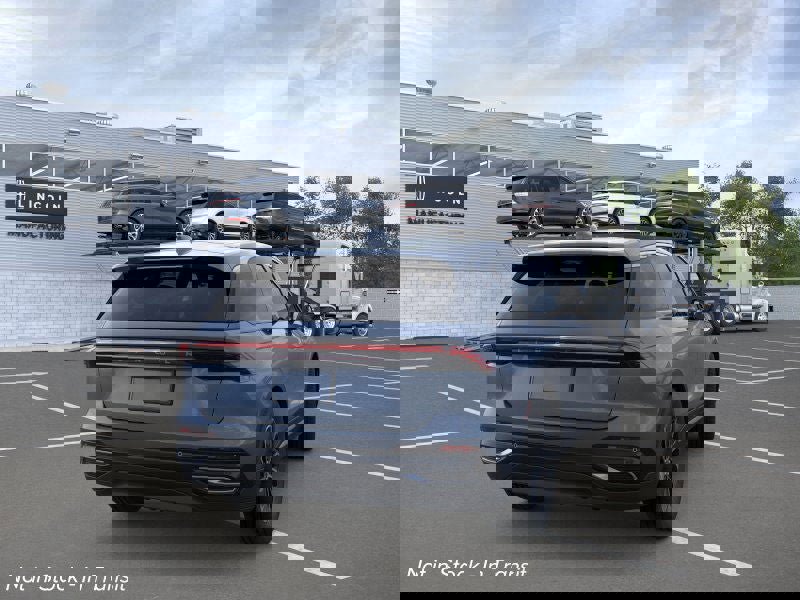 New 2026 Lincoln Nautilus Premier image 8