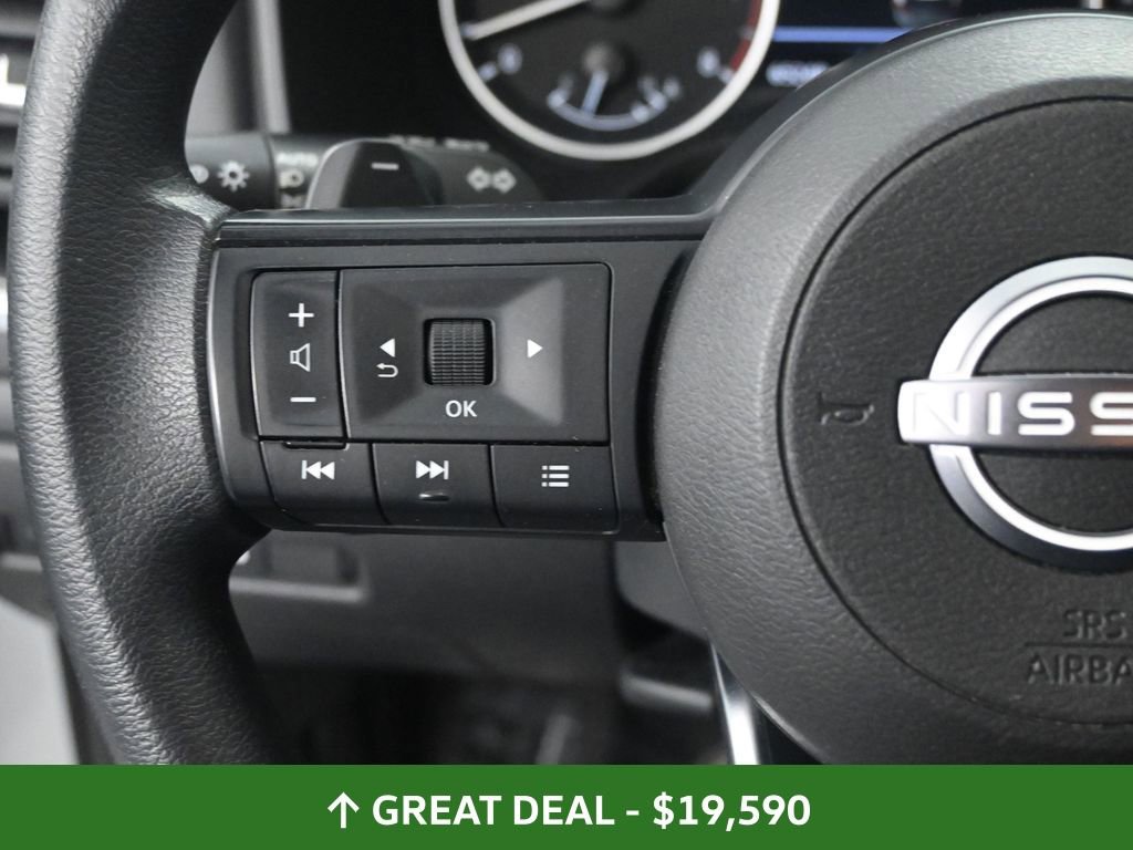 Used 2024 Nissan Rogue SV image 38