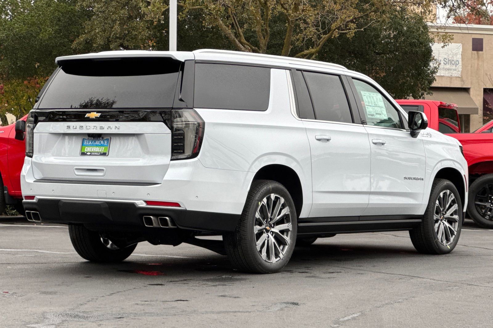 New 2026 Chevrolet Suburban High Country image 3