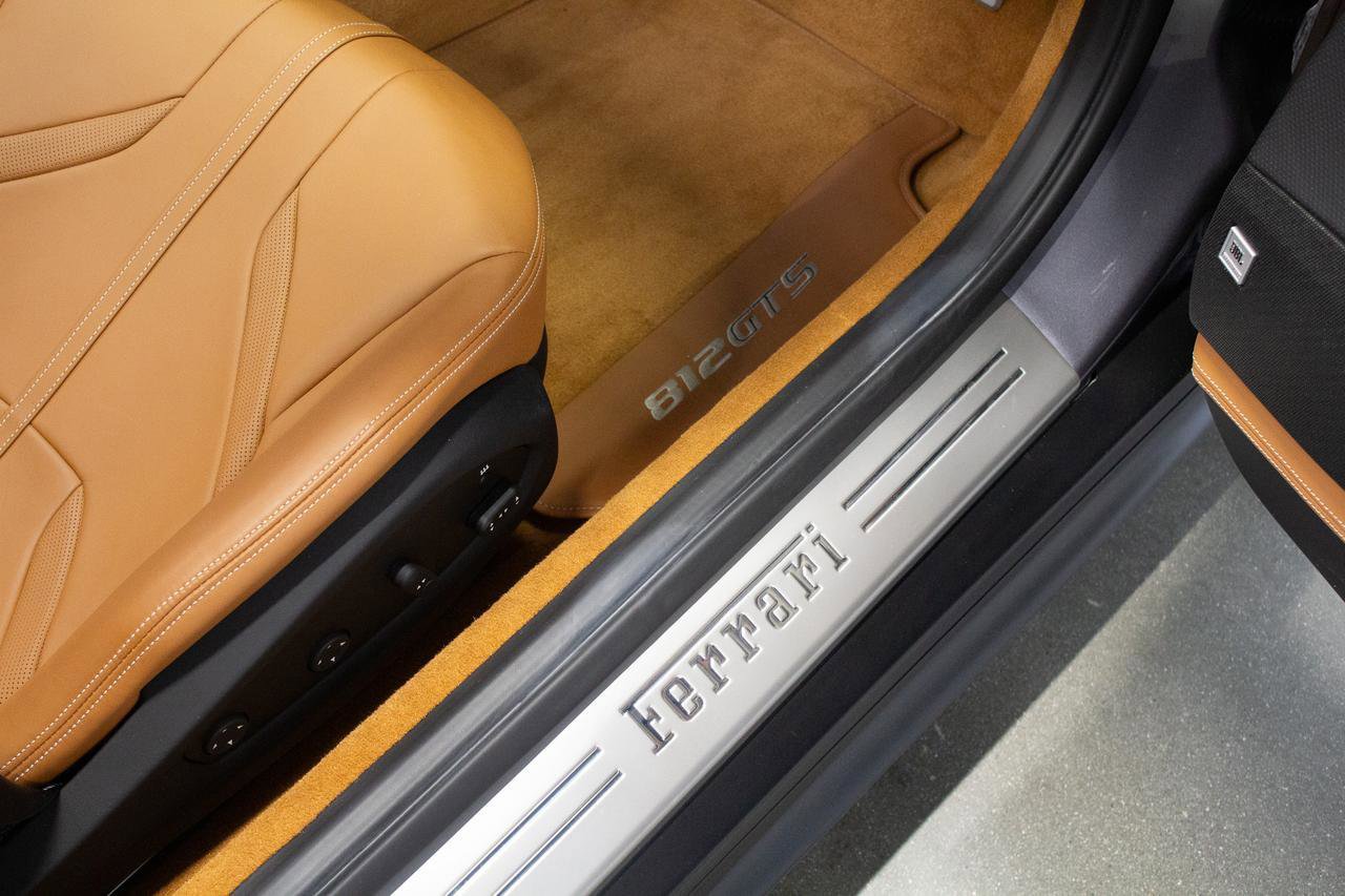 Used 2021 Ferrari 812 GTS RWD image 20