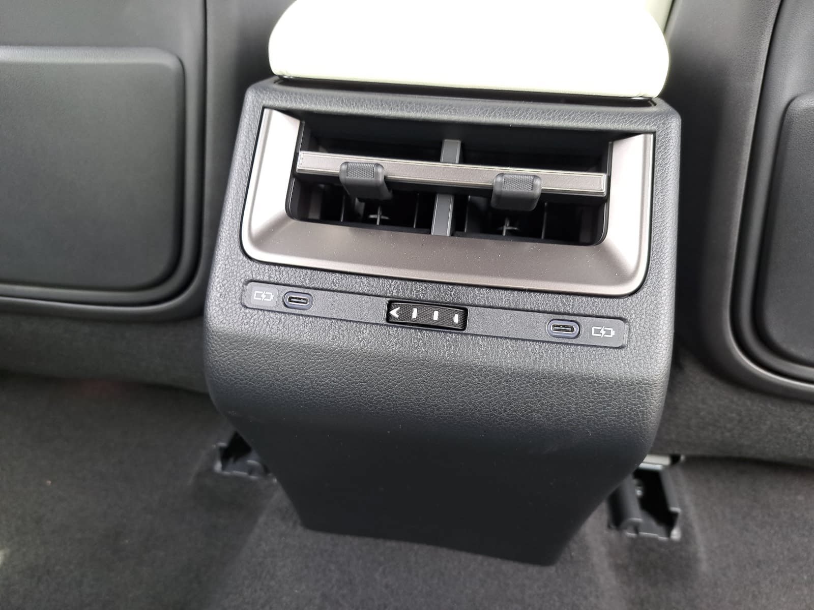 Used 2026 Lexus ES 500e w/ Convenience Package AWD/4WD image 12