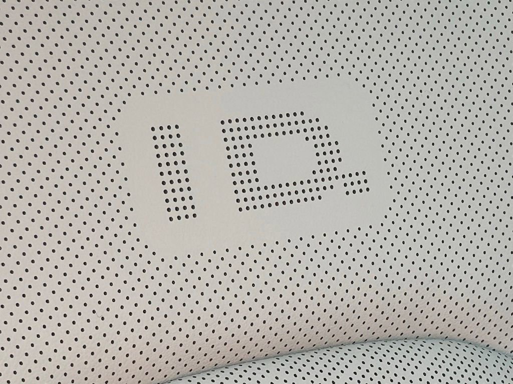 Used 2025 Volkswagen ID. Buzz 1st Edition image 52