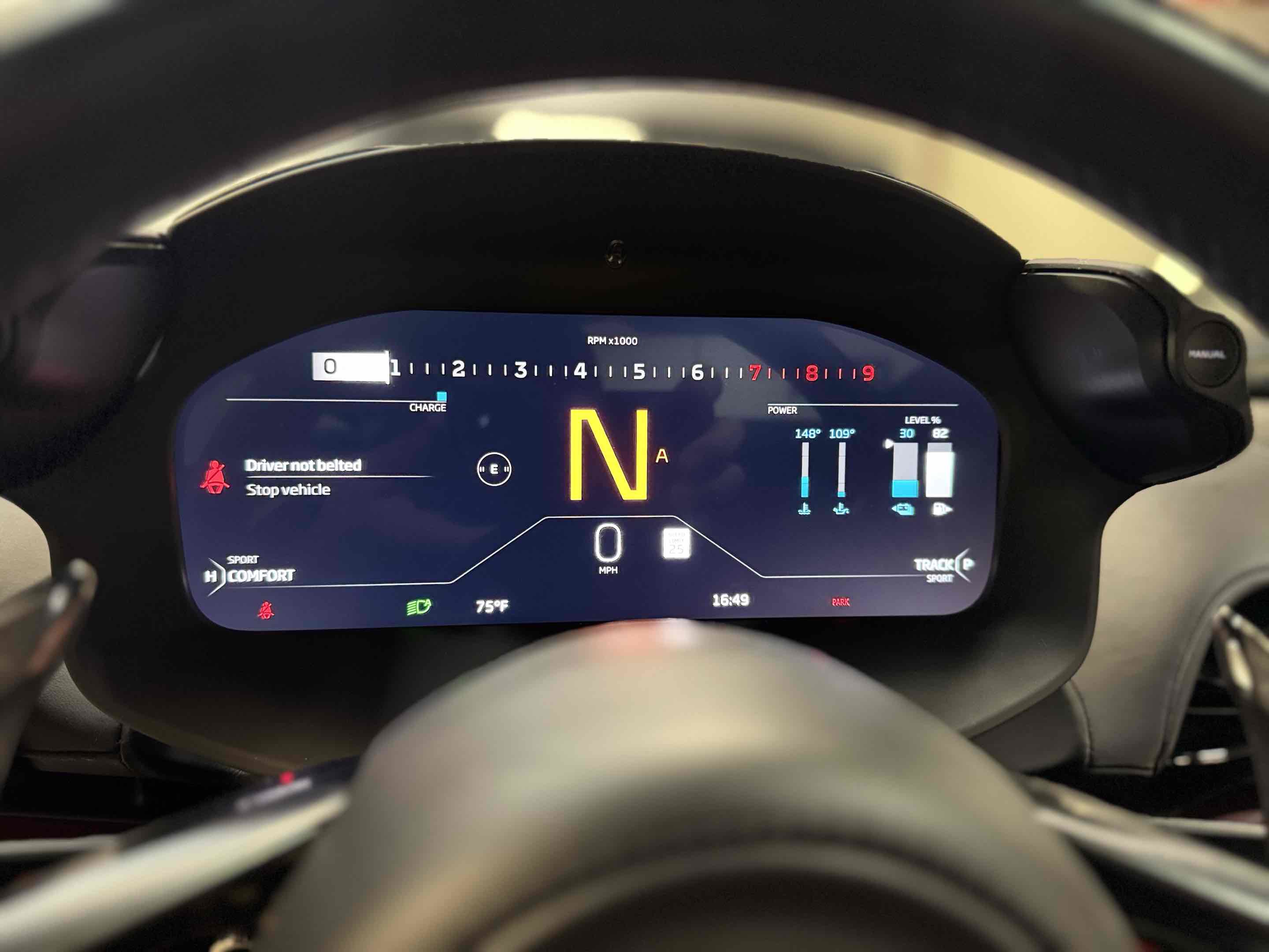 Used 2023 McLaren Artura image 25