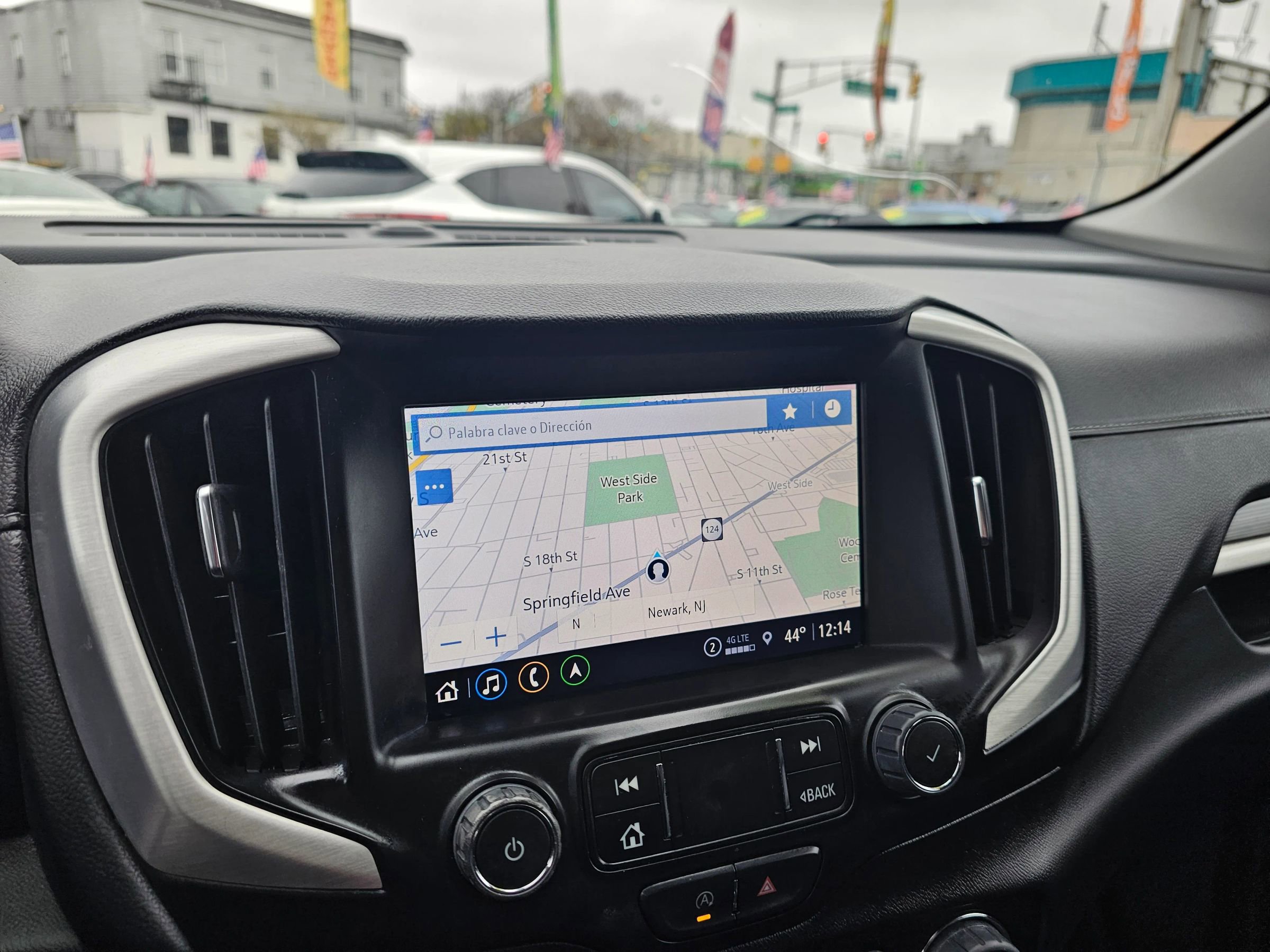 Used 2023 GMC Terrain SLT w/ Infotainment Package II image 24