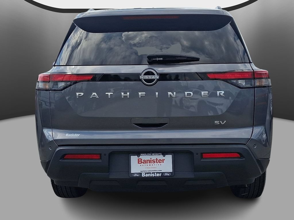 Used 2024 Nissan Pathfinder SV FWD image 5