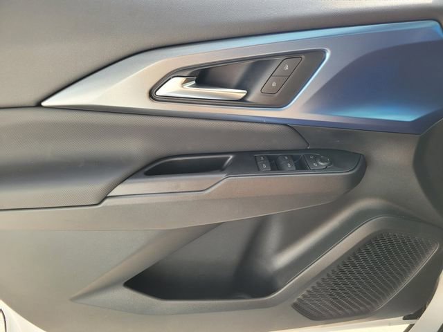 New 2026 Chevrolet Equinox EV LT image 21