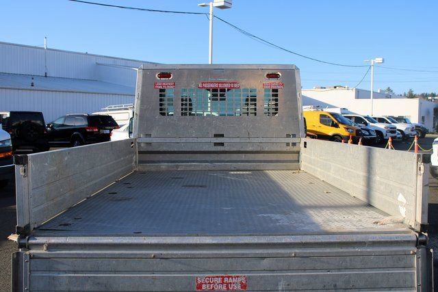 Used 2018 Ford Transit 250 Base image 17