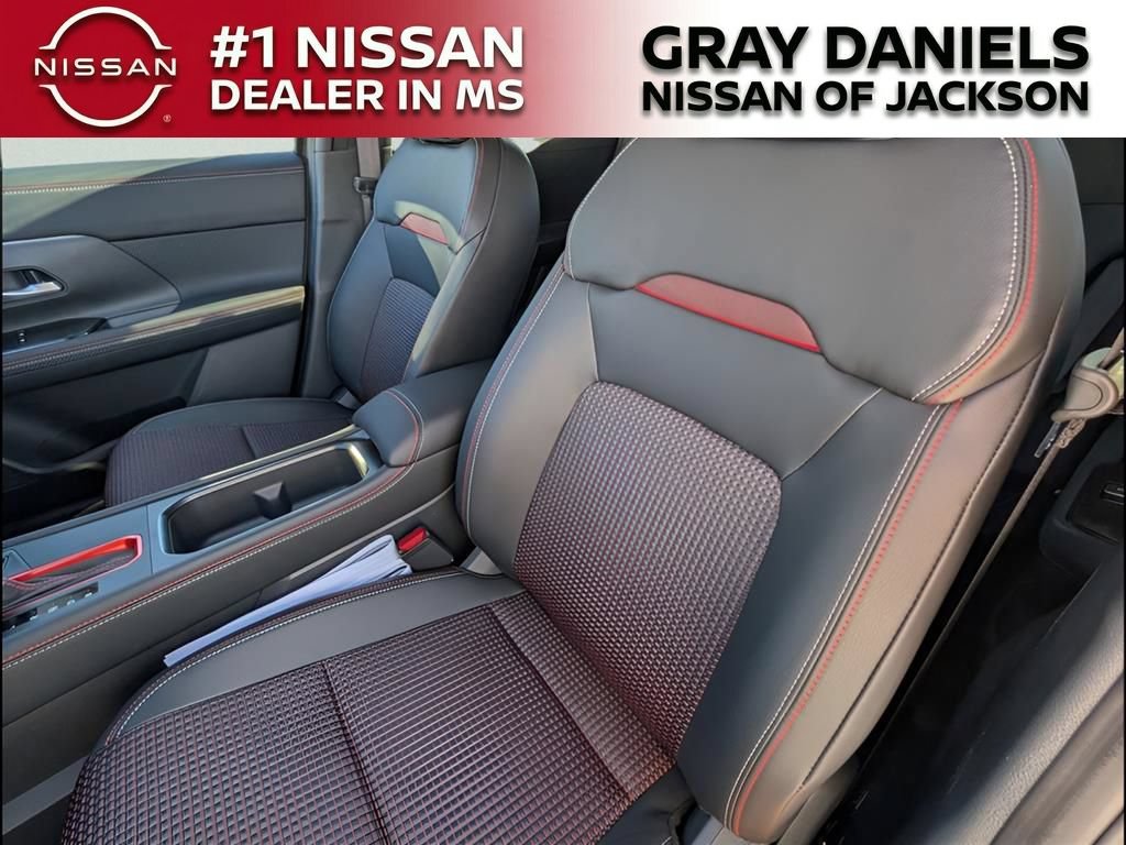 New 2026 Nissan Kicks SR w/ Cold Weather Package FWD image 19
