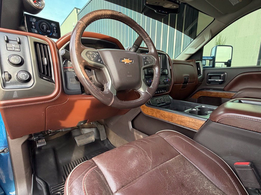 Used 2015 Chevrolet Silverado 2500 High Country w/ Duramax Plus Package AWD/4WD image 8