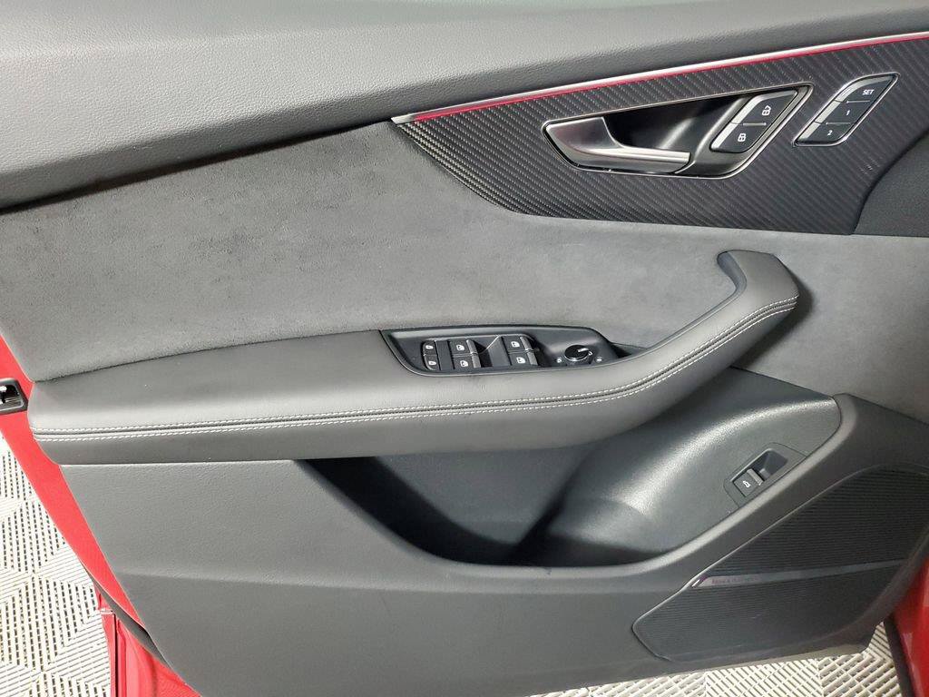Used 2024 Audi SQ8 Premium Plus AWD/4WD image 19