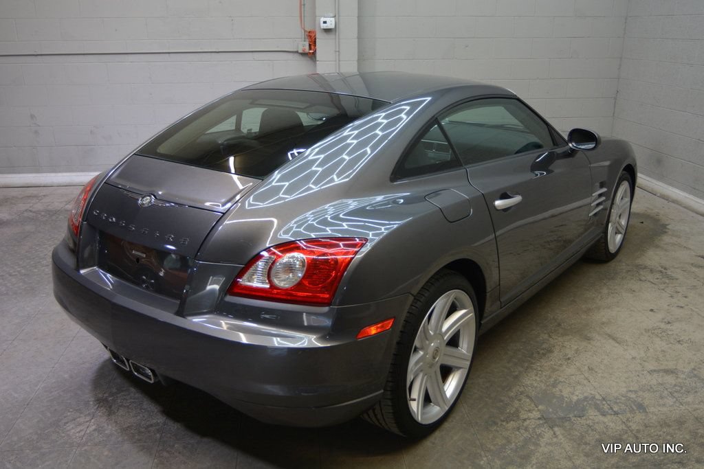 Used 2005 Chrysler Crossfire Limited RWD image 4