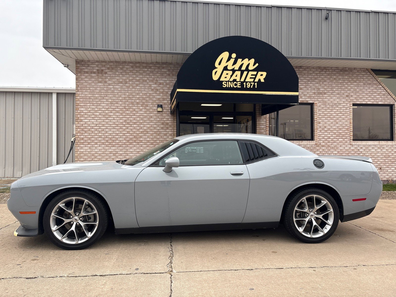 Used 2022 Dodge Challenger GT image 2