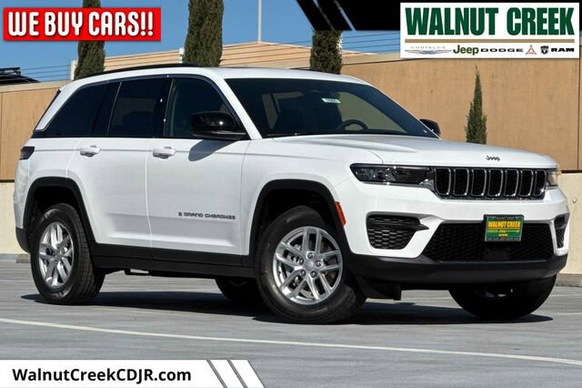 New 2026 Jeep Grand Cherokee Laredo X image 1