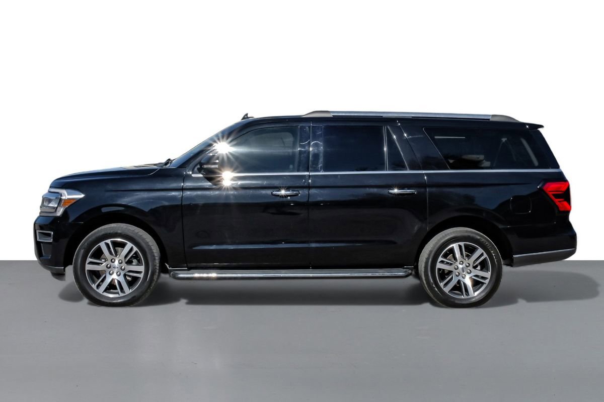 Used 2022 Ford Expedition Max Limited image 9