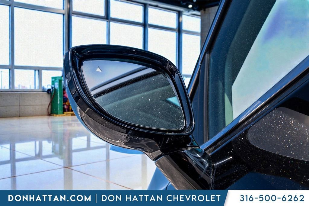 Used 2024 Chrysler Pacifica Touring-L image 34