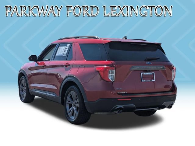 Used 2022 Ford Explorer XLT w/ Equipment Group 202A image 7