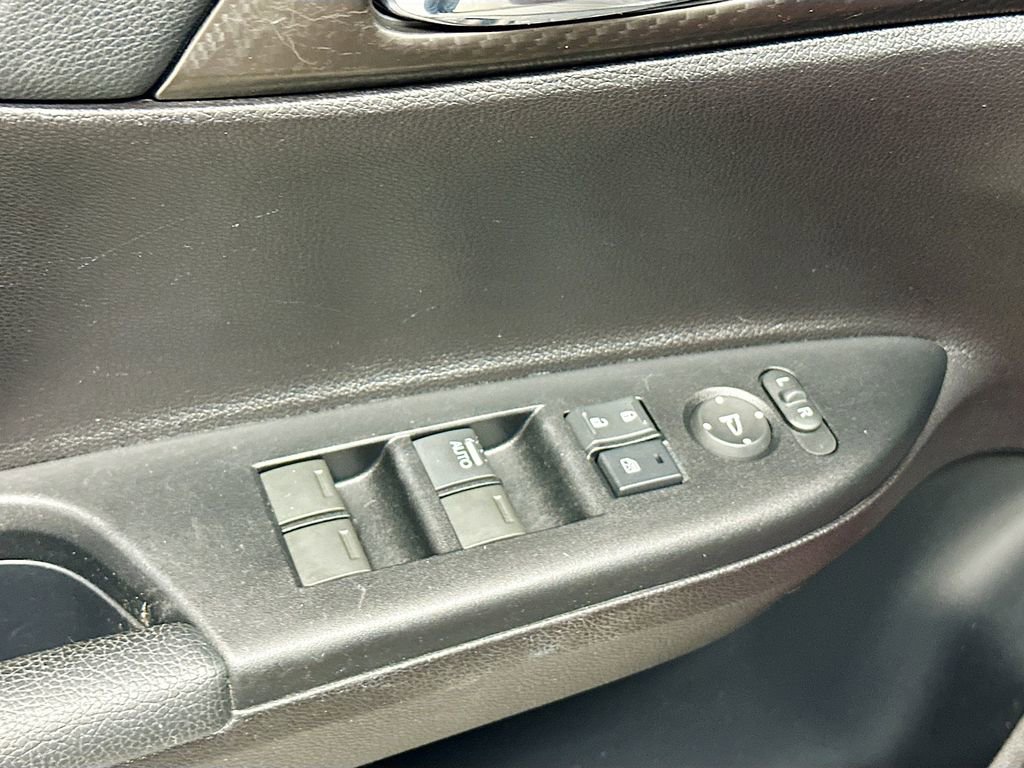 Used 2016 Honda Accord Sport image 18