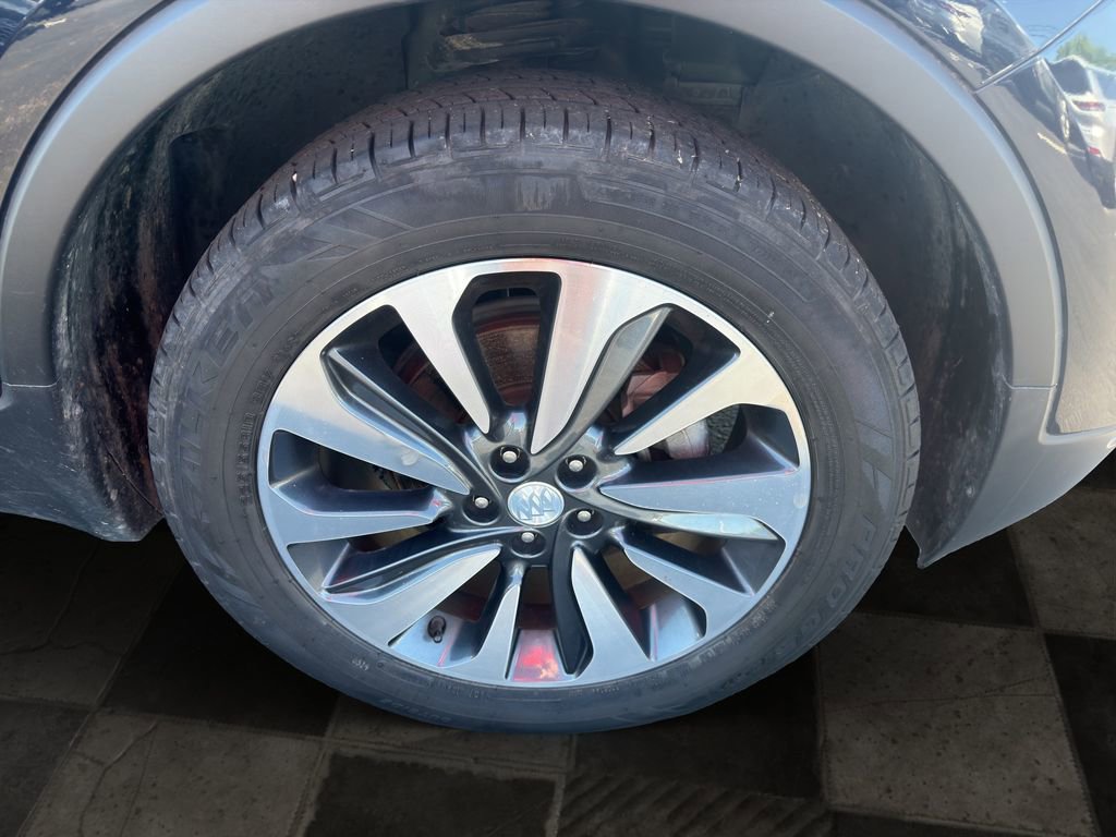 Certified 2021 Buick Encore Preferred w/ Safety Package FWD image 11