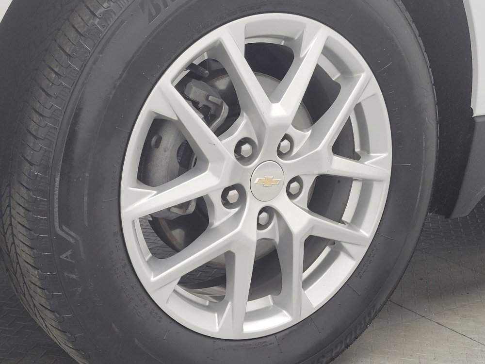 Used 2024 Chevrolet Equinox LS image 31