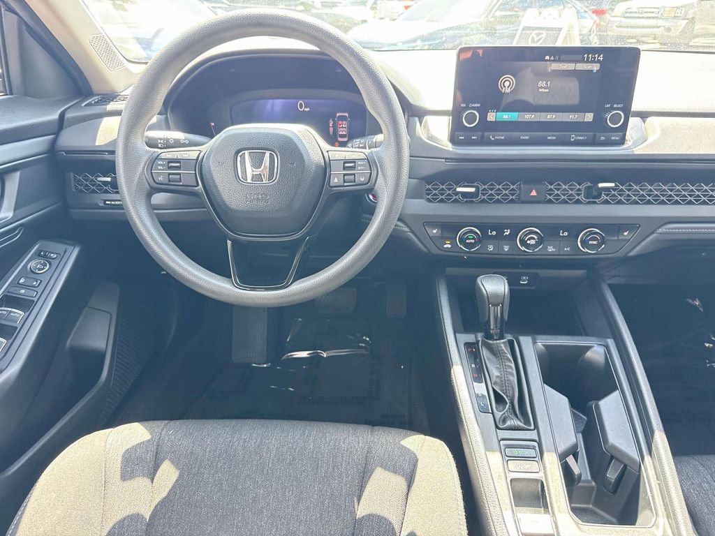 Used 2023 Honda Accord EX image 42