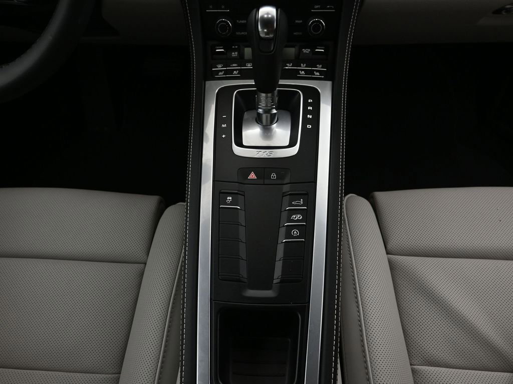 Certified 2025 Porsche 718 Cayman Style Edition image 8