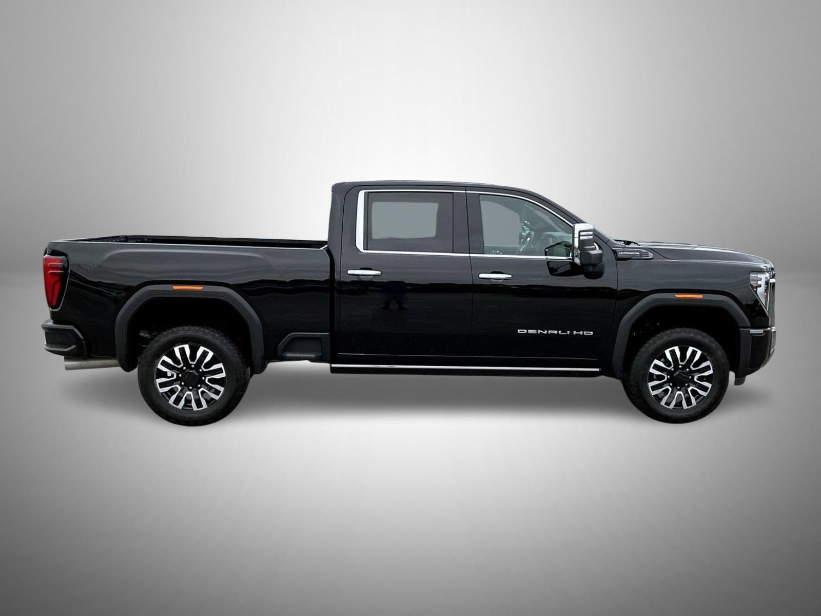 Certified 2024 GMC Sierra 2500 Denali Ultimate AWD/4WD image 4