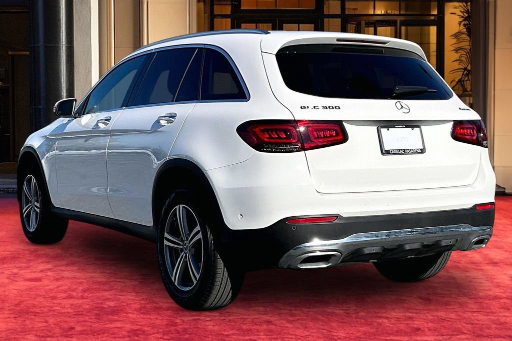 Used 2021 Mercedes-Benz GLC 300 4MATIC w/ Premium Package image 4