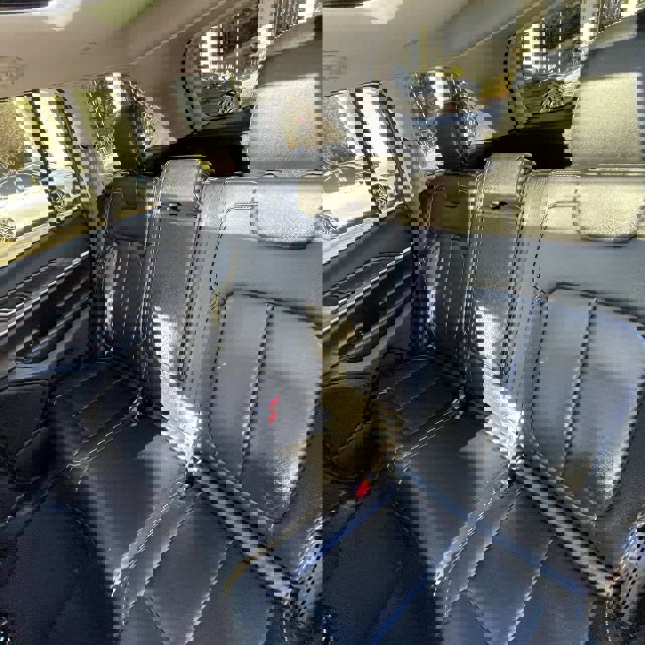 Used 2023 Jeep Grand Cherokee Limited image 23